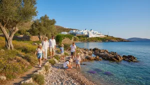 découvrez sikinos en famille : activités ludiques, sites à explorer et conseils pour des vacances inoubliables avec enfants sur cette île authentique et paisible.